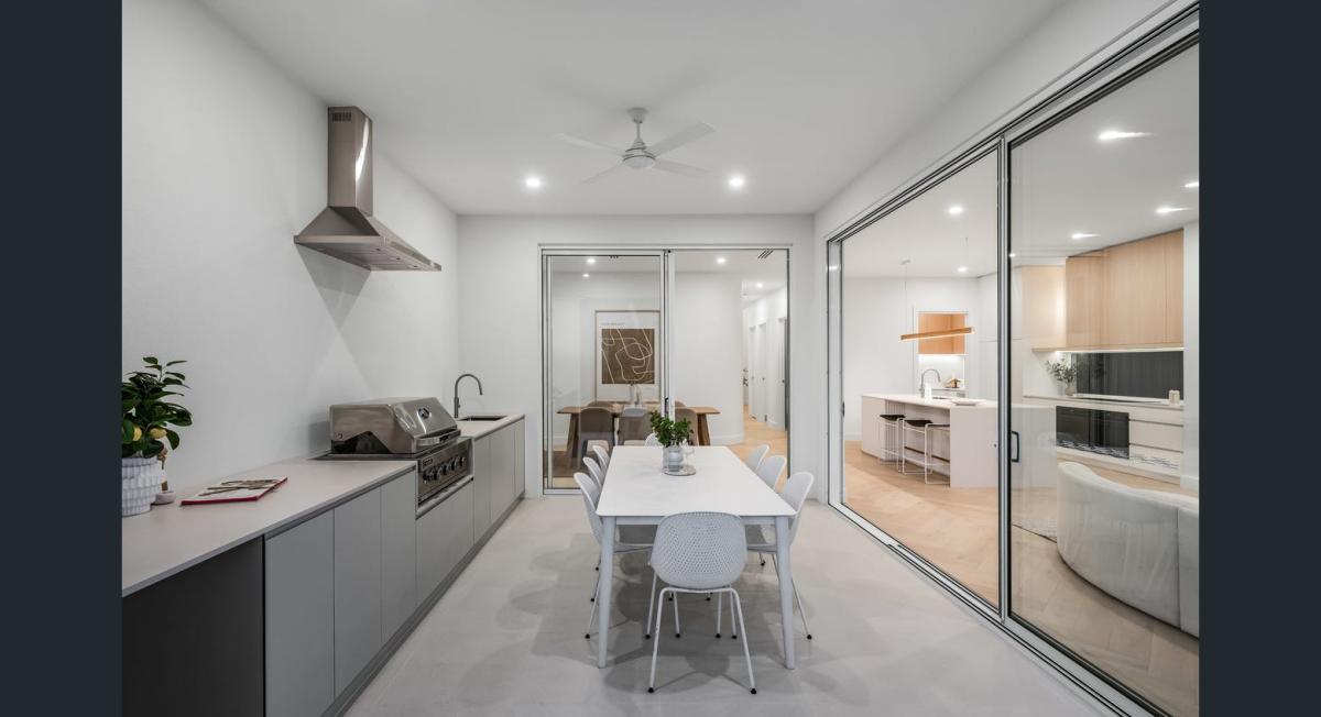 Sharpie Crescent - View 10