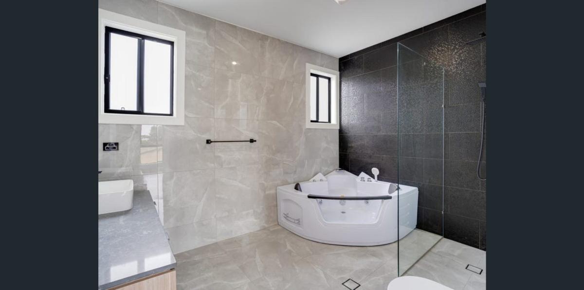 Alexander Avenue - View 6