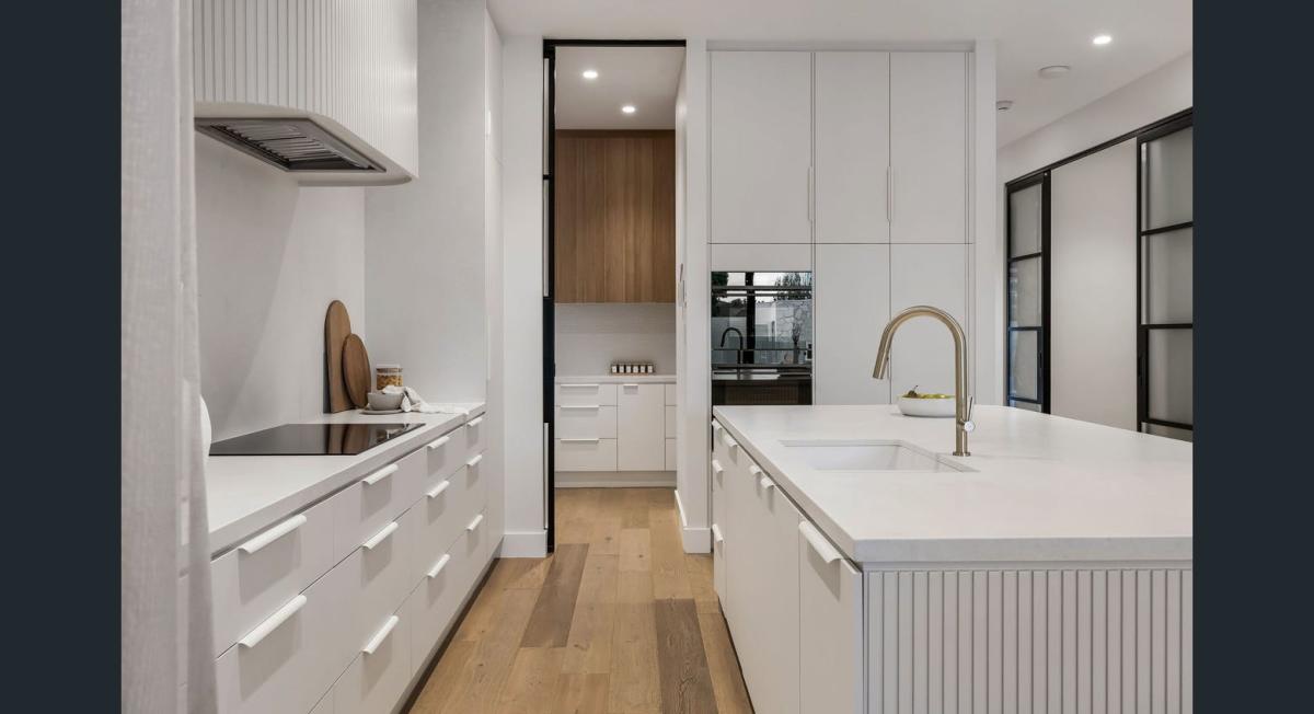 Henley Beach - View 7