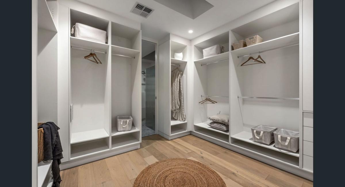 Henley Beach - View 3